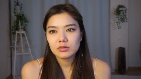 Hi all. My name is Naomi and Im glad to see you in my room  online show from 01.30.25