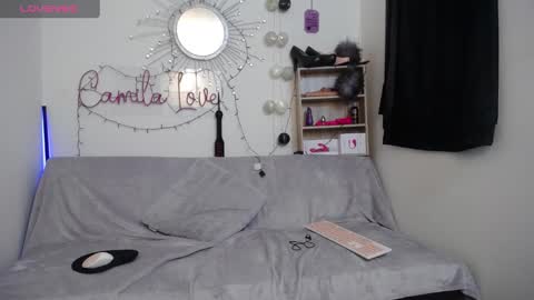 Snapshot of jezabel_purple chatting on 02.19.25 Camila online show from 02.19.25