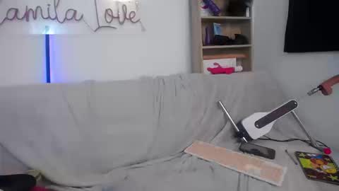 Snapshot of jezabel_purple chatting on 09.20.25 Camila online show from 09.20.25