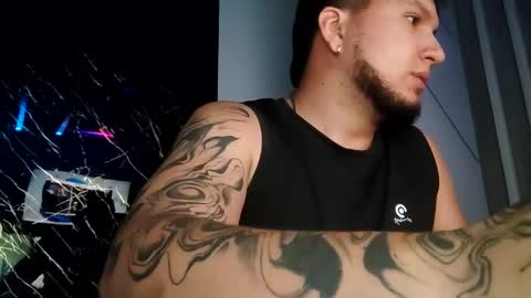 Snapshot of jhon_gottti chatting on 02.01.25 jhon online show from 02.01.25