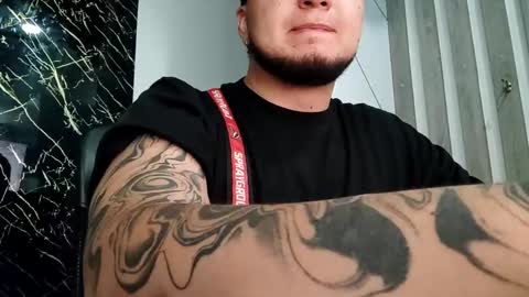 Snapshot of jhon_gottti chatting on 02.11.25 jhon online show from 02.11.25