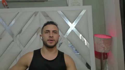 Snapshot of jhonny_flames7 chatting on 02.05.25 jhonny online show from 02.05.25