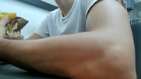 Jhosuamoore  online show from 03.01.25