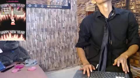 jhosuamoore2 online show from 10.29.25