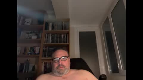 Snapshot of jim_dick chatting on 12.10.24 Jim Dick online show from 12.10.24