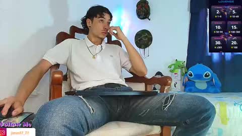 Snapshot of jimm66_ chatting on 10.08.25 Jimm Independent Model online show from 10.08.25