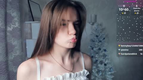 Snapshot of jinny_garland chatting on 12.19.24 Jinny online show from 12.19.24