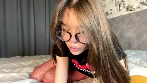 Snapshot of jinny_garland chatting on 10.17.25 Jinny online show from 10.17.25