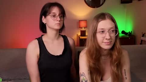 Snapshot of jitoon_exe chatting on 03.01.25 Hey Guys We are Julia ginger  Tina brunette online show from 03.01.25