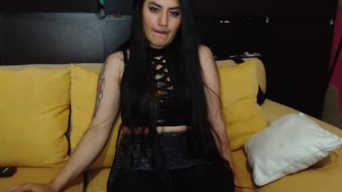 Snapshot of jjodie__ chatting on 12.02.24 luuuuuuuuuu online show from 12.02.24