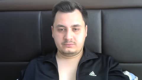 Snapshot of jnsnw chatting on 01.31.25 jnsnw online show from 01.31.25