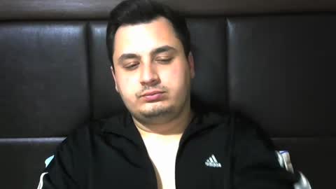 Snapshot of jnsnw chatting on 02.09.25 jnsnw online show from 02.09.25