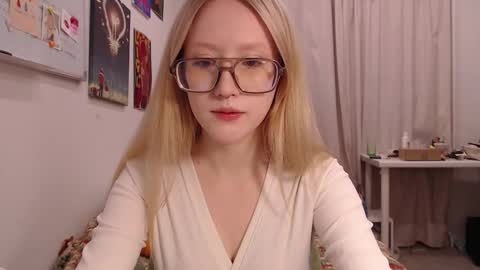Snapshot of joan_kiss chatting on 09.22.25 joan_kiss online show from 09.22.25
