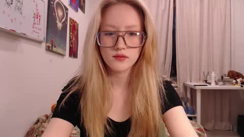 Snapshot of joan_kiss chatting on 10.06.25 joan_kiss online show from 10.06.25