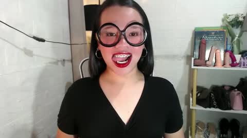 Snapshot of joanagorgeous chatting on 02.19.25 Joana online show from 02.19.25