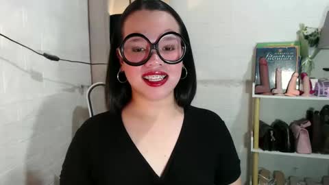 Snapshot of joanagorgeous chatting on 02.24.25 Joana online show from 02.24.25