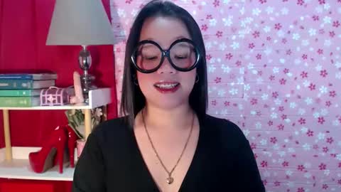 Snapshot of joanagorgeous chatting on 10.12.25 Joana online show from 10.12.25