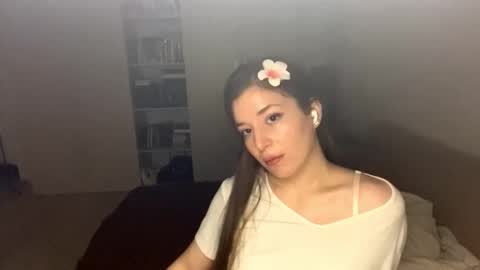 Adel online show from 10.19.25