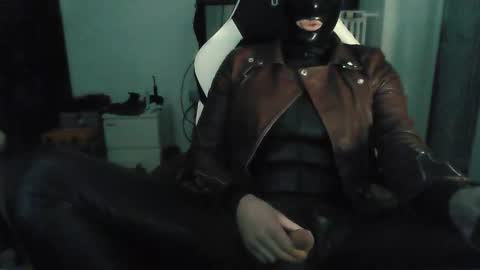 Snapshot of joanesxfree chatting on 11.16.25 The sweetest toy online show from 11.16.25