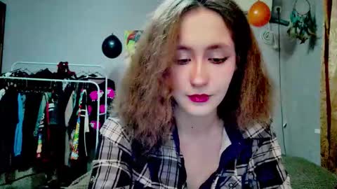 Joannatompson online show from 10.25.25