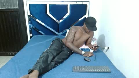 joao_leao online show from 09.15.25