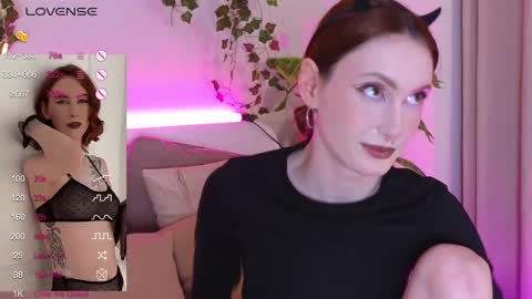 Snapshot of joe___joe chatting on 12.20.24 Joe online show from 12.20.24