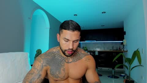 Snapshot of joe_esthetic chatting on 01.15.25 joe_esthetic online show from 01.15.25