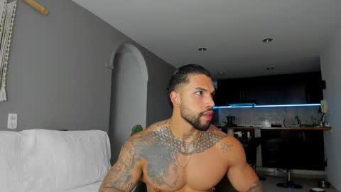 Snapshot of joe_esthetic chatting on 01.30.25 joe_esthetic online show from 01.30.25