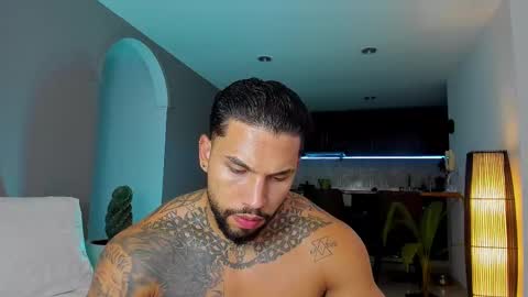 Snapshot of joe_esthetic chatting on 02.20.25 joe_esthetic online show from 02.20.25