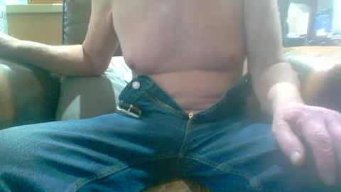 Snapshot of joeblow61616 chatting on 01.09.25 joeblow61616 online show from 01.09.25
