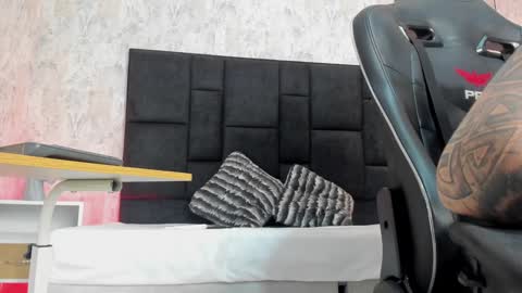     online show from 12.11.24