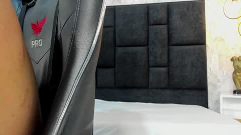     online show from 01.21.25