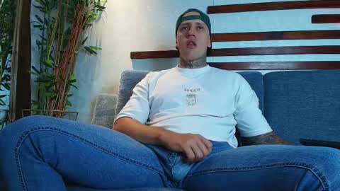     online show from 11.10.25