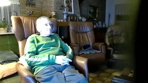 Snapshot of johan7_heet chatting on 12.14.24 johan7 heet online show from 12.14.24