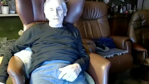 Snapshot of johan7_heet chatting on 01.05.25 johan7 heet online show from 01.05.25