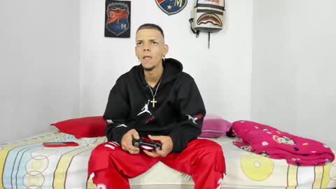 Snapshot of johan_and_antonella chatting on 12.02.24 johan_and_antonella online show from 12.02.24