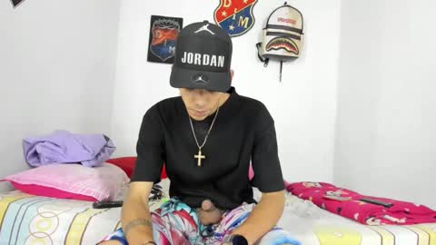 Snapshot of johan_and_antonella chatting on 12.03.24 johan_and_antonella online show from 12.03.24