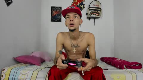 Snapshot of johan_and_antonella chatting on 12.14.24 johan_and_antonella online show from 12.14.24