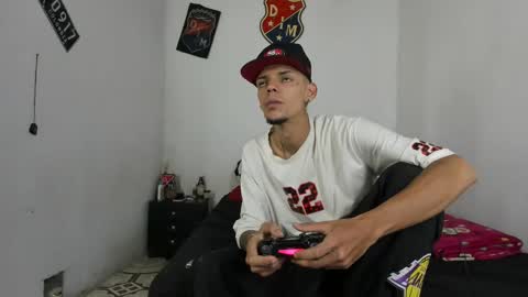 Snapshot of johan_and_antonella chatting on 01.15.25 johan_and_antonella online show from 01.15.25