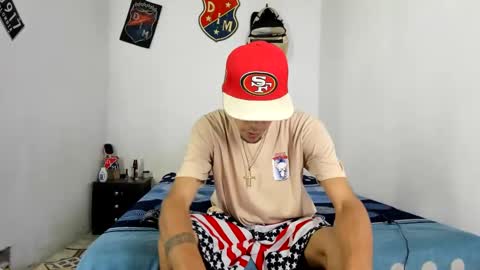 Snapshot of johan_and_antonella chatting on 01.17.25 johan_and_antonella online show from 01.17.25