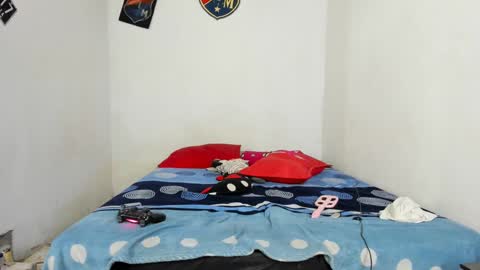 Snapshot of johan_and_antonella chatting on 02.01.25 johan_and_antonella online show from 02.01.25