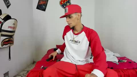 Snapshot of johan_and_antonella chatting on 02.17.25 johan_and_antonella online show from 02.17.25