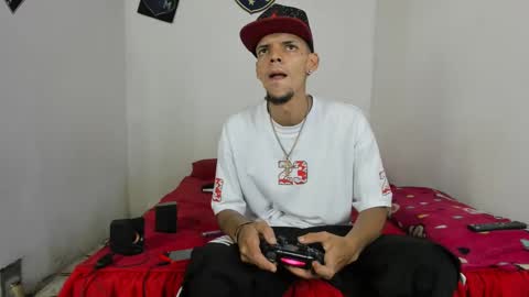 Snapshot of johan_and_antonella chatting on 02.18.25 johan_and_antonella online show from 02.18.25