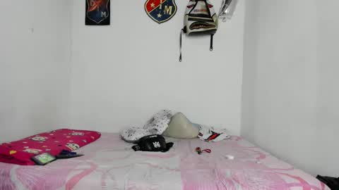 Snapshot of johan_and_antonella chatting on 09.21.25 johan_and_antonella online show from 09.21.25