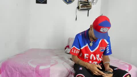 Snapshot of johan_and_antonella chatting on 09.28.25 johan_and_antonella online show from 09.28.25