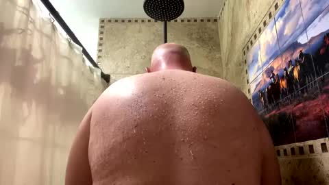 Snapshot of john40a chatting on 01.06.25 John online show from 01.06.25