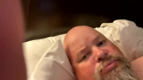 Snapshot of john40a chatting on 03.11.25 John online show from 03.11.25