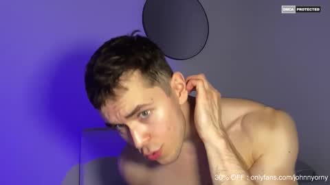 Snapshot of johnnnyhorny chatting on 09.11.25 Johnny online show from 09.11.25