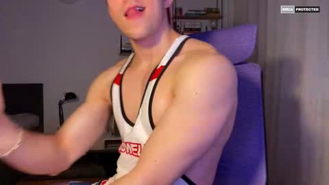 Snapshot of johnnnyhorny chatting on 10.29.25 Johnny online show from 10.29.25