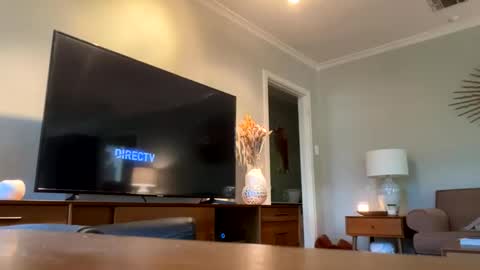 Snapshot of johnnrobertt chatting on 10.25.25 johnnrobertt online show from 10.25.25